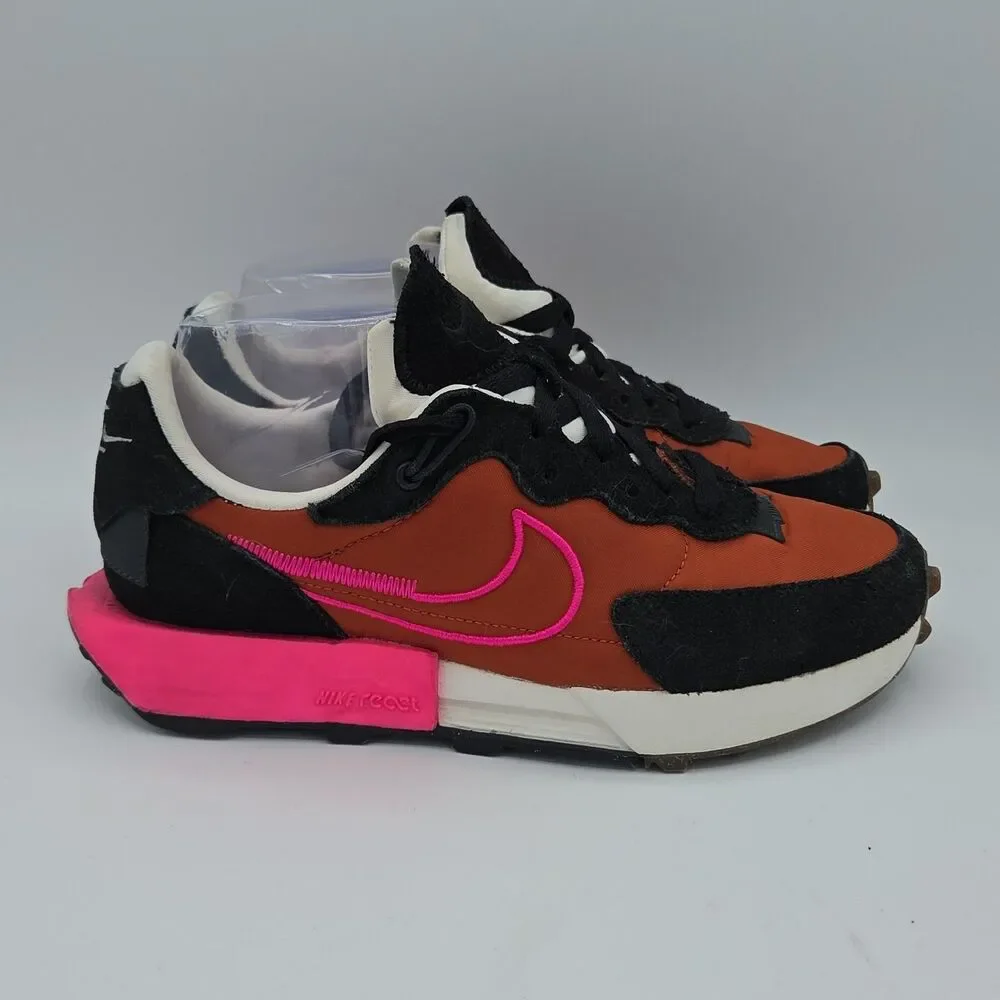 Nike Fontanka Waffle Burnt Sunrise Orange Retro Sneakers Womens Size 7 EUC